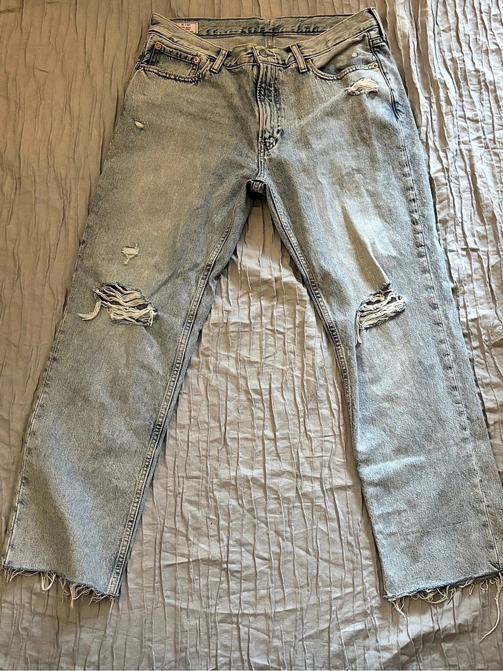 GAP Boy Fit Jeans Mid Rise Distressed Light Indigo Wash Raw Hem Sz 31 / 12R